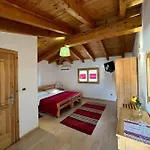Pensjonat Mrizi I Zanave Agroturizem 3*